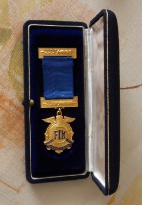 Medal za zdobycie mistrzostwa swiata parami w 1971 roku w Rybniku