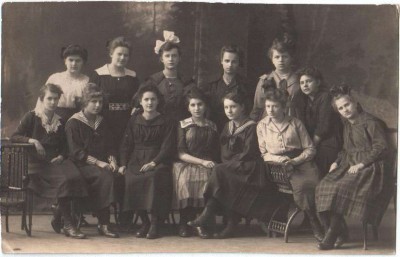 Szwarne dziołchy, Rybnik, 1918-1919.JPG