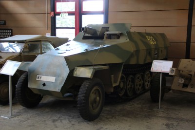 Sd. Kfz 251 9.jpg