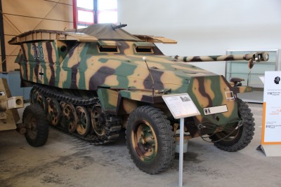 Sd.Kfz 251 7.jpg