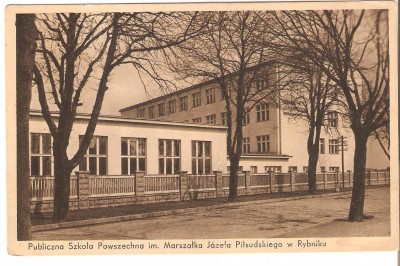 RYBNIK-SZKOLA-POWSZECHNA-IM-JOZEFA-PILSUDZKIEGO.jpg