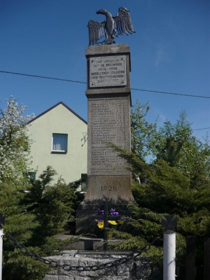 Pomnik ofiar I WŚ w Dziergowicach.JPG